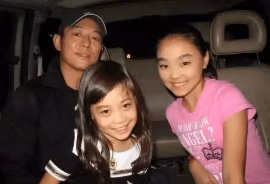 同樣是李連杰的基因 把利智和黃秋燕的孩子對比