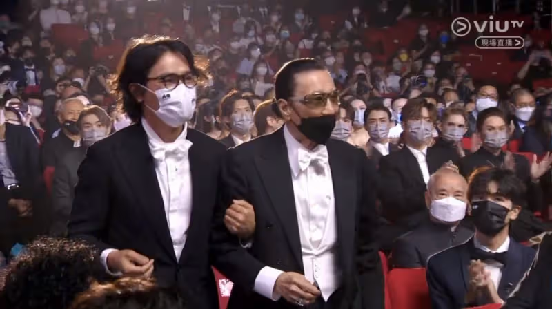影帝謝賢嘴歪惹健康疑慮　網批謝霆鋒不如林家棟