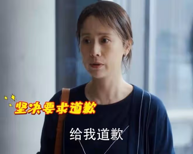 《張衛國的夏天》爆笑來襲！黃磊撒海清一臉骨灰，兩個冤家斗不停