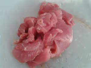 閩南特色[[紫菜肉羹湯]]
