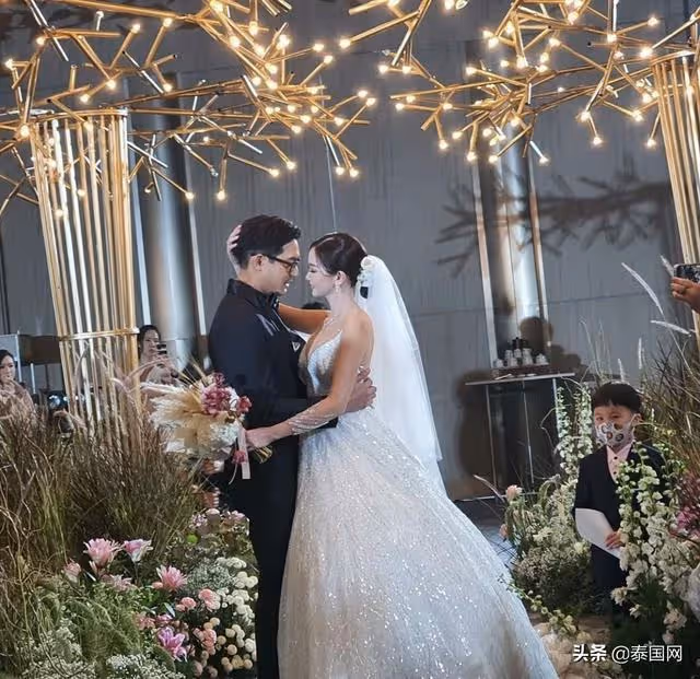 認識4 5年! 泰星Weir大婚深情告白妻子:感謝你出現在我的生命中
