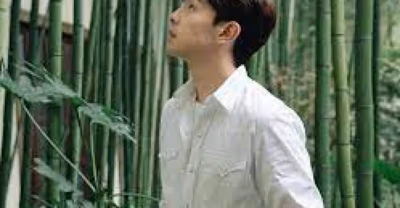 鄧倫西安生圖曝光，面對無修直懟鏡頭，這狀態我羨慕不來！_皮膚_金晨_人群