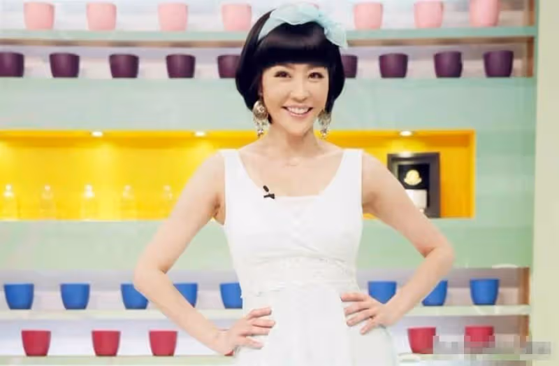 48歲女星唐玲公開患病「已到末期」!害怕到呼吸困難,醫生證實只剩「三到六個月」網幫集氣:希望有奇跡出現!