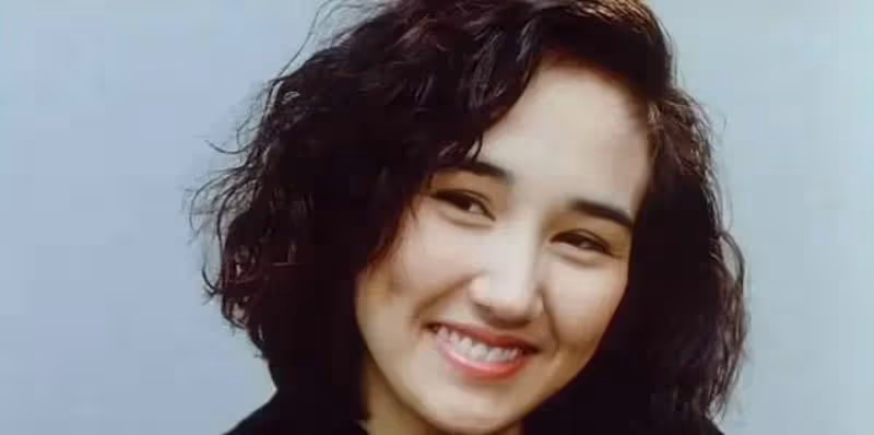 「男神收割機」柏安妮,大紅時息影嫁給普通人,今一家四口很幸福,近照罕曝光,網贊:自然老去最美
