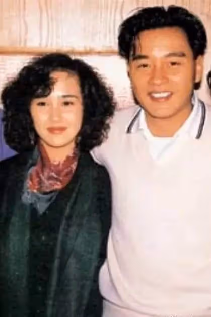 「男神收割機」柏安妮,大紅時息影嫁給普通人,今一家四口很幸福,近照罕曝光,網贊:自然老去最美
