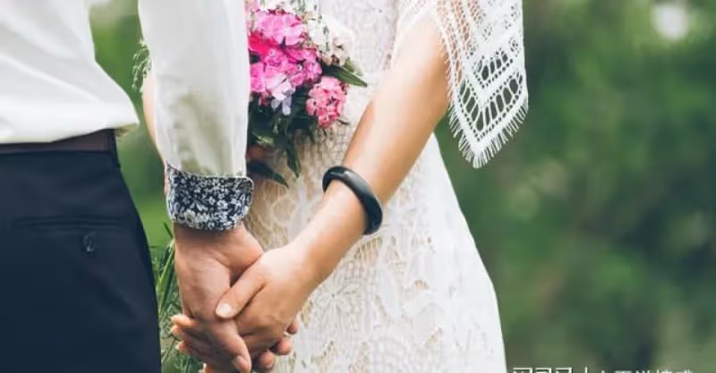 「老婆，知錯了就給婆婆道歉，趕緊做晚飯」「不了，還是離婚吧」