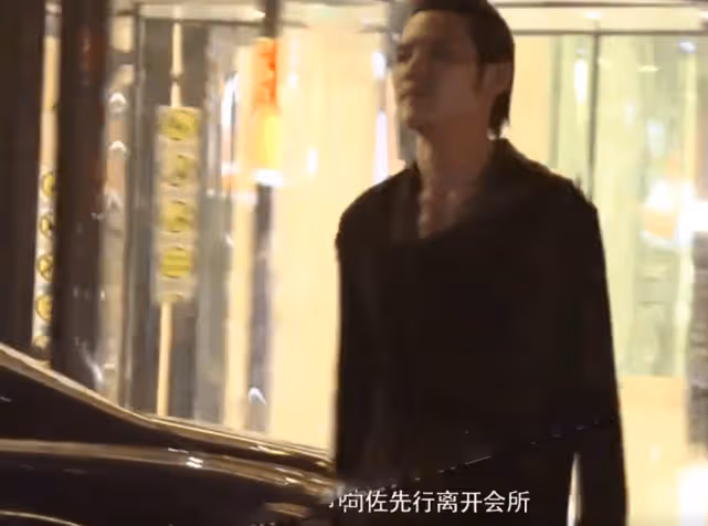 曝郭碧婷剛生完二胎 向佐約多位美女飲酒K歌