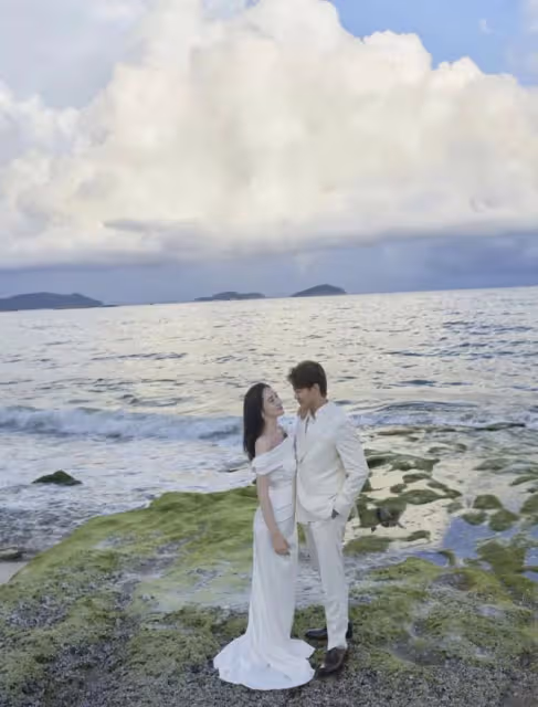陳曉東攜妻女罕現身!老婆凹凸有致素顏仍貌美,倆女兒大眼神似爸