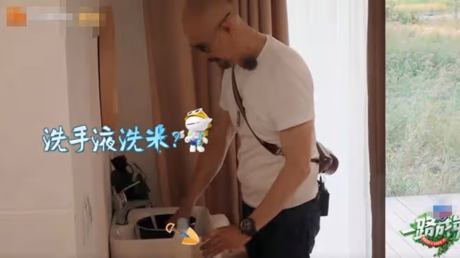 娛樂圈的「巨嬰」明星：不會煮雞蛋，冷水煮餃子，蒸米飯放洗潔精