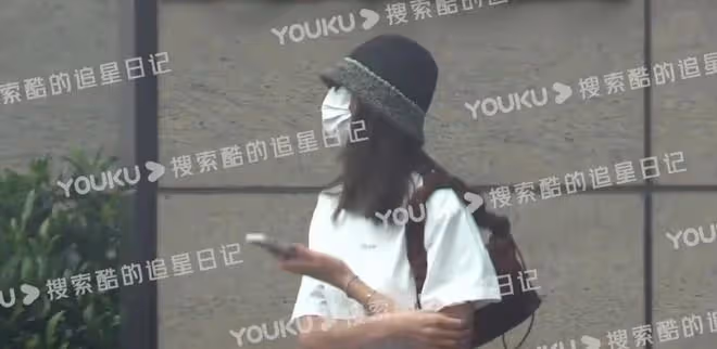 劉雯井柏然十指緊扣與李榮浩夫婦聚會,戀情實錘,團隊拒絕回應
