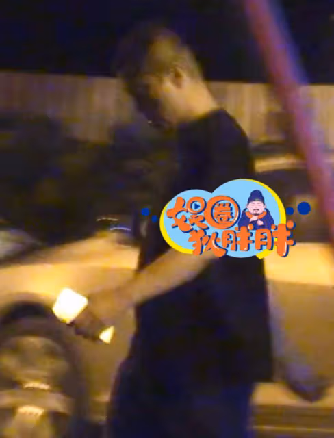 李亞鵬被強制執行4000萬!忙工作至深夜十一點,步行回家一臉愁容