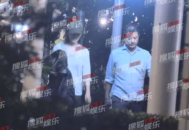 李亞鵬被強制執行4000萬！忙工作至深夜十一點，步行回家一臉愁容