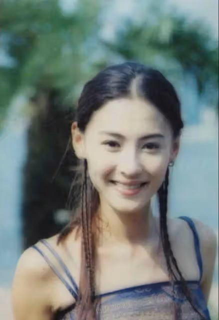 素顏拍戲的香港女星：關之琳只塗唇膏，張柏芝太上鏡，導演只能讓她「四十小時」不睡覺
