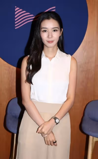 恭喜!TVB前知名小花曝已有另一半,自認淡出幕前更容易認識異性