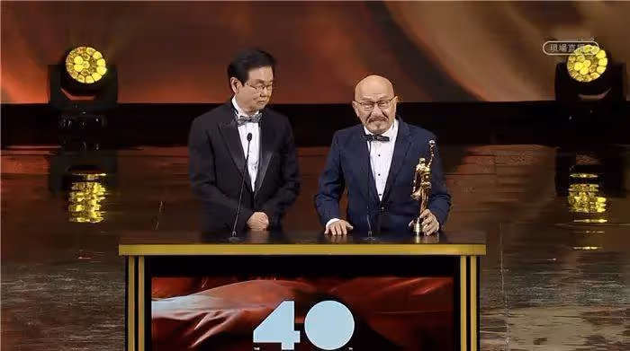 香港電影金像獎10大精彩瞬間:吳孟達閃現,劉德華為陳木勝頒獎