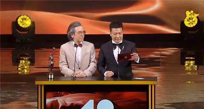 香港電影金像獎10大精彩瞬間:吳孟達閃現,劉德華為陳木勝頒獎