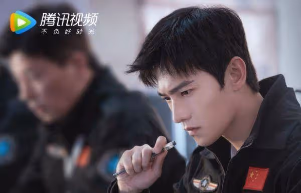 演活一個「肖奈」就夠了,他卻演活6個角色,展示出6種不同魅力_楊洋那_一角_許戈
