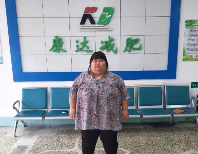 老婆當初是「校花」，因為太美怕別人搶，老公把校花老婆養成330斤，不能生娃遭婆婆嫌棄