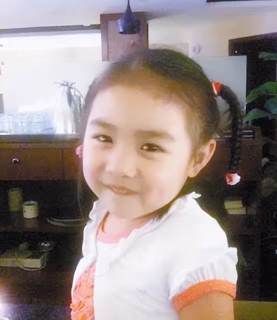17歲的汪曼熙:爸爸是汪峰,後媽是章子怡,如今被寵成「內地名媛」