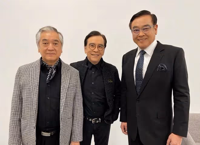 姜大衛率一眾家族成員上節目!集體穿皮衣太酷炫,男帥女美好養眼