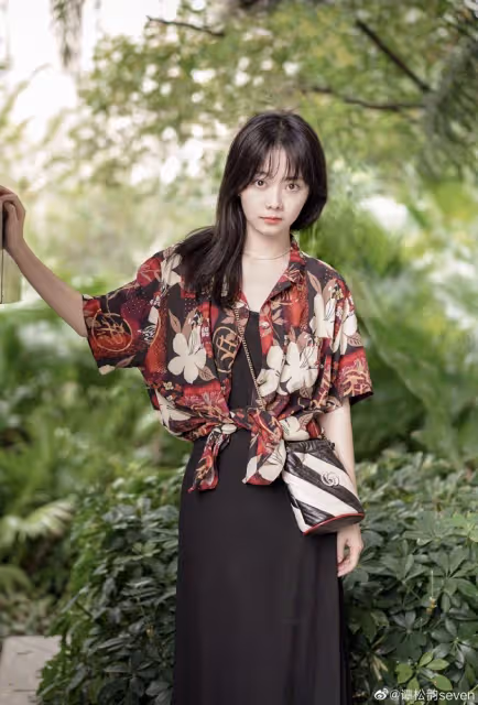 《以家人之名》譚松韻穿搭秘訣!譚松韻示範小個子減齡穿搭真的太美了,宋威龍、張新成都淪陷!