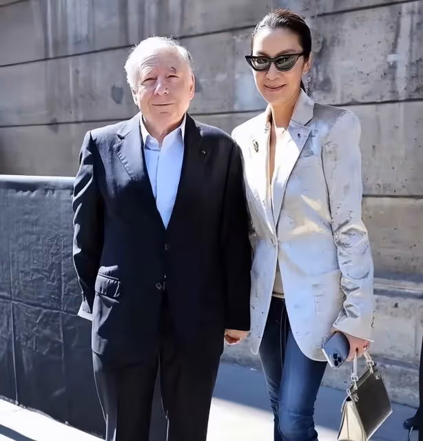 楊紫瓊攜77歲法拉利總裁男友,為好友慶生,花甲年風韻猶存,臉部皺紋明顯,網贊:自然老去的容顏最美!