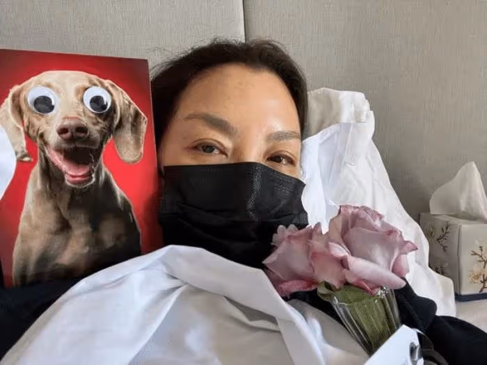 楊紫瓊攜77歲法拉利總裁男友,為好友慶生,花甲年風韻猶存,臉部皺紋明顯,網贊:自然老去的容顏最美!