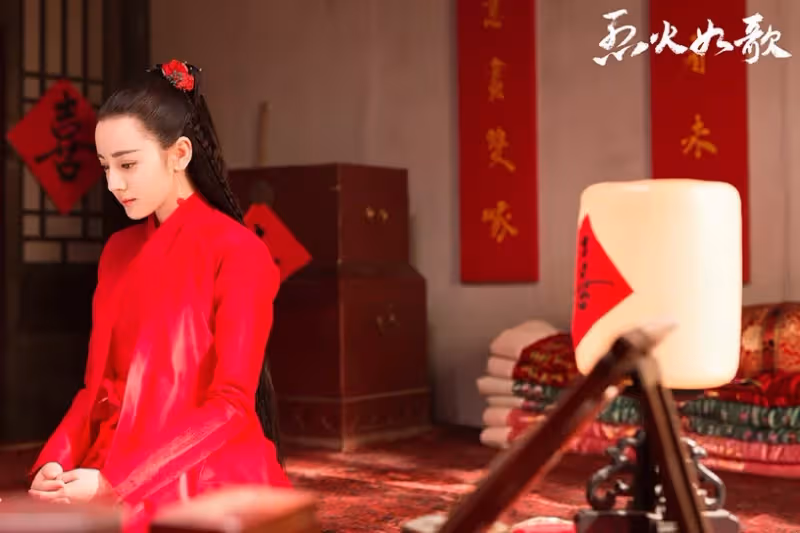 迪麗熱巴9個陸劇新娘造型!《你是我的榮耀》甜美,《三生三世枕上書》紫色嫁衣超華麗!