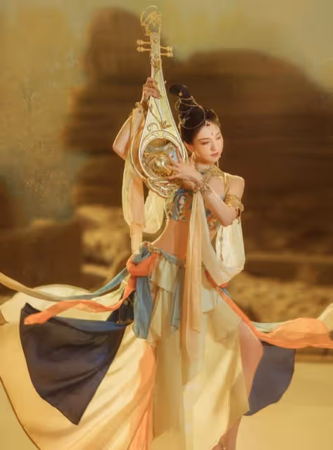 浪姐3唐詩逸疑似戀情曝光！與男子甜蜜牽手，主動摟腰摸臉似熱戀