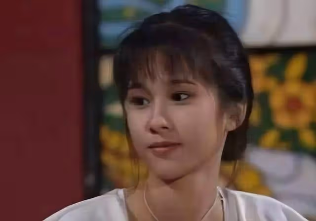 TVB視後為圈中好姐妹慶生！兩人曬鬼馬合照，淡妝出鏡狀態佳