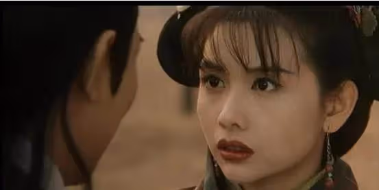 邱淑貞女兒曬近照，露臍上衣秀小蠻腰，超模身材絲毫不輸媽媽，網友：青出於藍