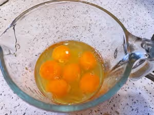 懶人快手菜                                     萬能百搭炸蛋
