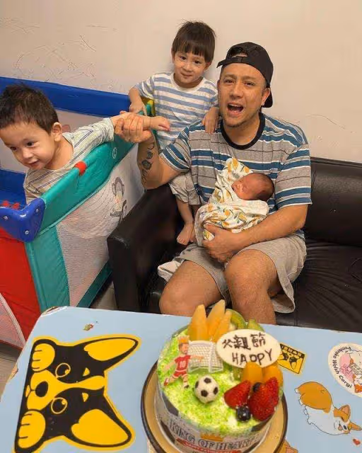 態度反轉!知名港星開直播自曝要追生四胎,不久前揚言做結紮手術
