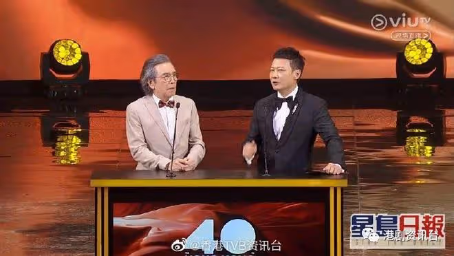 錢嘉樂單手插袋行街好有型!不用北上賺錢香港依舊多工作