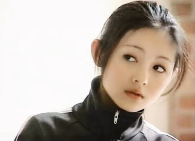 瘦成排骨、動臉成癮、切胃洗腸一起上,女明星的畸形審美太可怕了