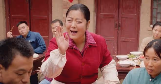 同樣演農村婦女,把趙麗穎、鞏俐和余男放在一起看,差距就出來了