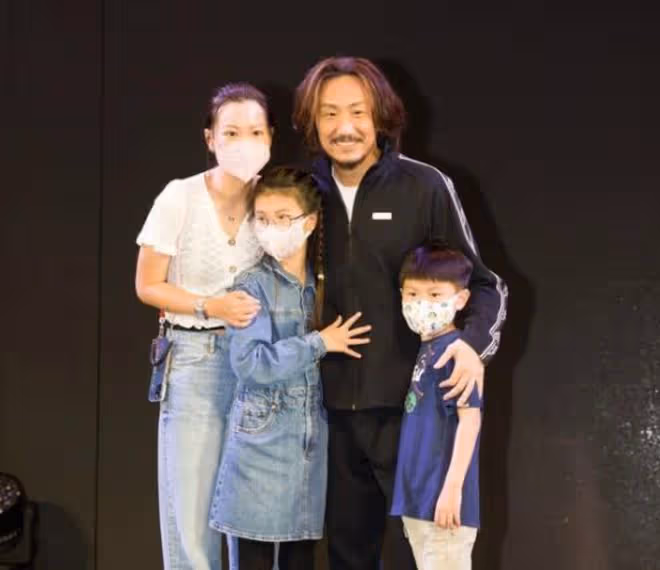 「高開低走」的7位港星,個個紅極一時,卻將一手好牌打得稀爛