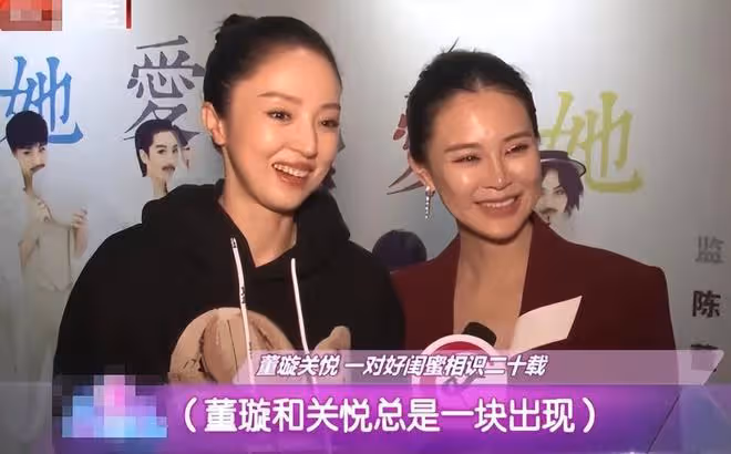 佟大為妻子帶三娃逛書店，大女兒比媽媽高半頭，被網友贊像王祖賢
