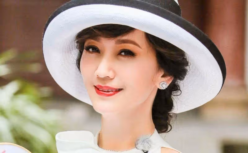 「凍齡」原來是騙人的,去掉美顏的趙雅芝劉嘉玲,終究逃不過歲月