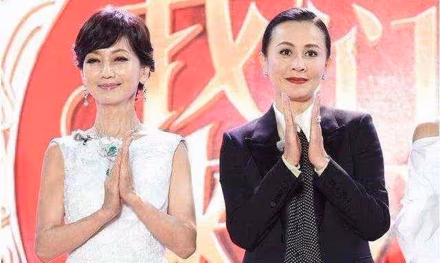 「凍齡」原來是騙人的,去掉美顏的趙雅芝劉嘉玲,終究逃不過歲月