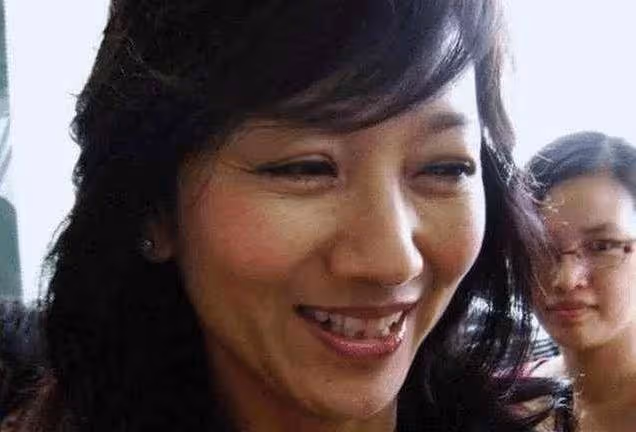 「凍齡」原來是騙人的,去掉美顏的趙雅芝劉嘉玲,終究逃不過歲月