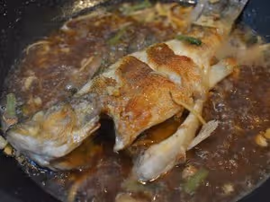 紫蘇燜魚