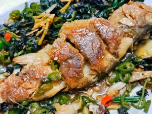 紫蘇燜魚