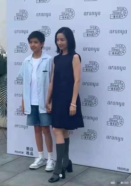 董潔帶兒子出席活動，潘粵明轉發內容相繼被罵，這場婚姻沒有勝者