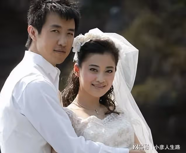 梅婷：替前夫澄清拋棄緋聞，37歲嫁普通丈夫，如今兒女雙全