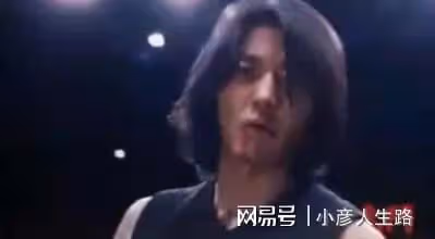 和合圖「西環教父」金山，脾氣火爆好鬥，後因病去世
