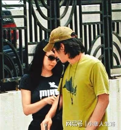 「雙面玉女」徐若瑄幻滅史:知人知面不知心,人前清純,人後瘋狂