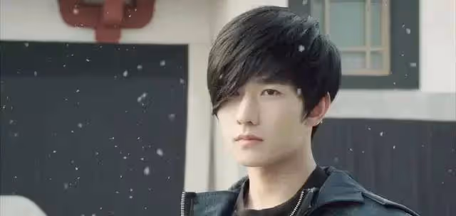 他叫楊洋 他溫潤如玉,五官精緻,如此完美的美男子,怎能不心動!_李少紅_紅樓夢_電影