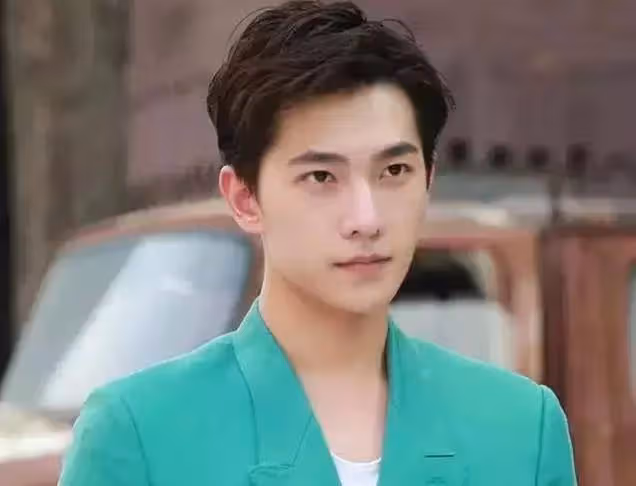 他叫楊洋 他溫潤如玉,五官精緻,如此完美的美男子,怎能不心動!_李少紅_紅樓夢_電影