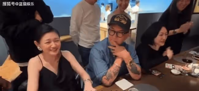 汪小菲同樣不虧 張穎穎素顏出鏡膚白貌美大長腿